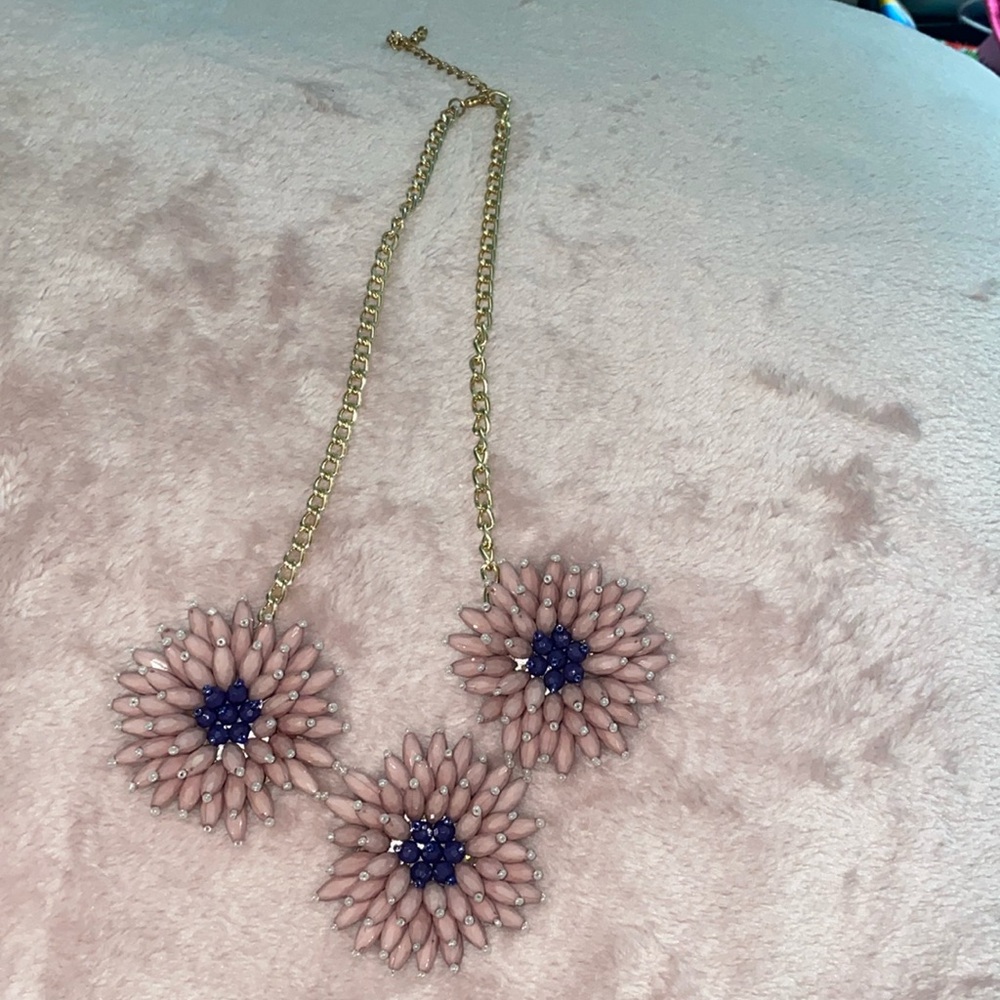 Statement piece necklace